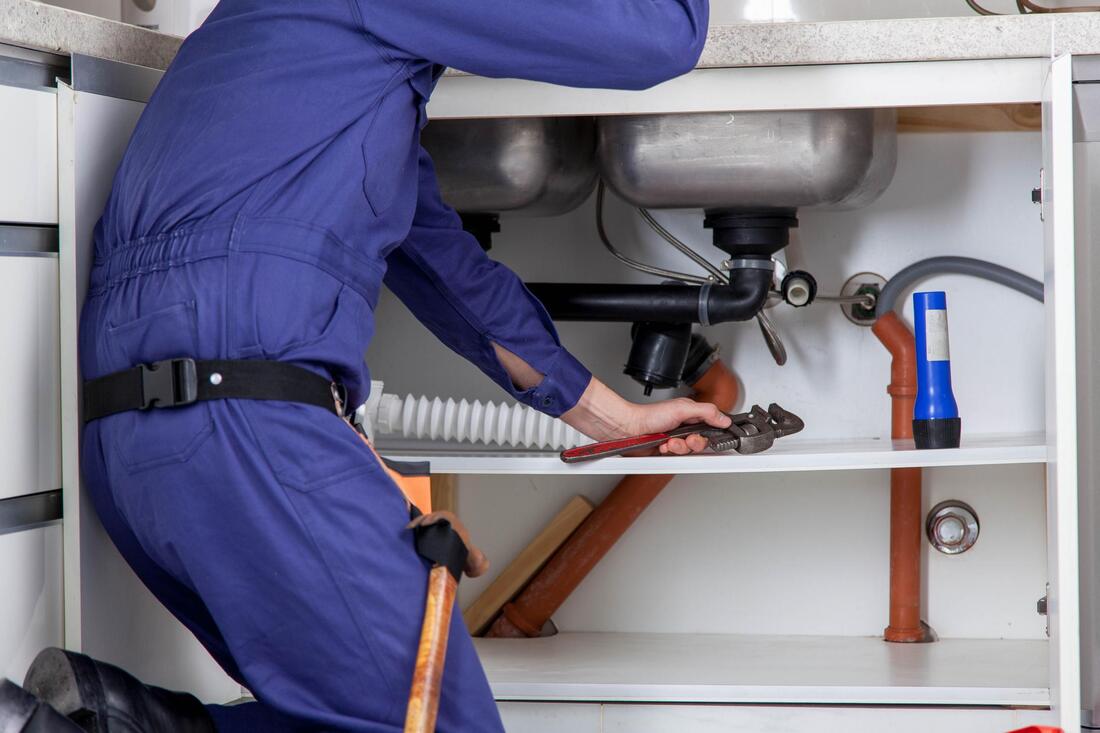 When you hire a professional drain cleaner, you won't have to worry about clogs.