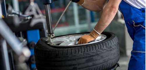 How People Should Look For A Car Tyre Shop? Know Here
